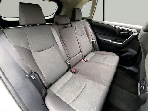 Used 2024 Toyota RAV4 XLE FWD image 19