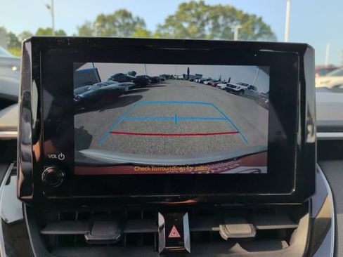 Used 2024 Toyota Corolla LE FWD image 21