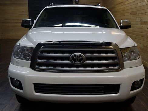 Used 2013 Toyota Sequoia Platinum RWD image 7