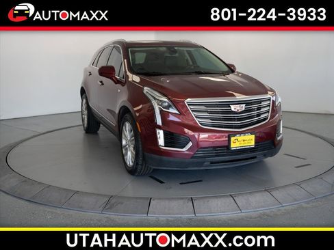 Used 2018 Cadillac XT5 Premium Luxury FWD image 1