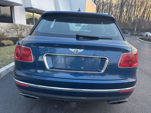 Used 2018 Bentley Bentayga Activity image 3