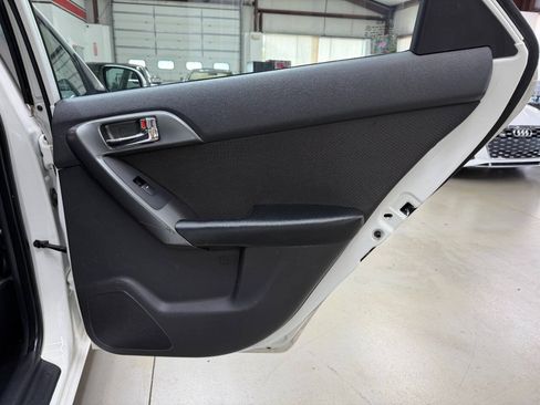 Used 2013 Kia Forte EX FWD image 14