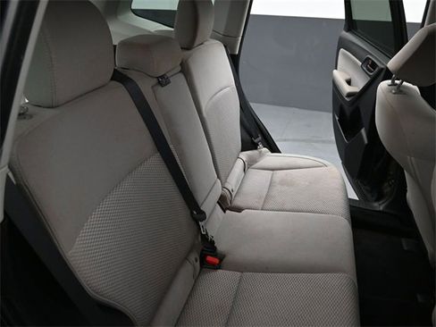 Used 2017 Subaru Forester 2.5i Premium image 21
