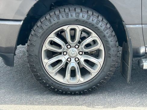 Used 2019 RAM 1500 Sport w/ Level 2 Equipment Group AWD/4WD image 14