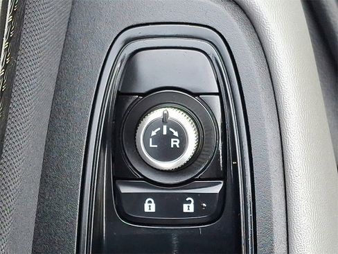 Used 2020 Subaru Outback Premium image 25