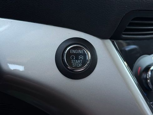 Used 2013 Ford Escape SEL image 30