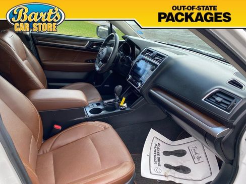 Used 2018 Subaru Outback 2.5i Touring image 15