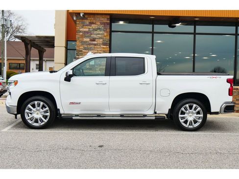 Used 2023 Chevrolet Silverado 1500 LTZ w/ LTZ Premium Package image 6