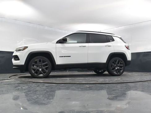 New 2026 Jeep Compass Latitude w/ Sun and Sound Group image 45