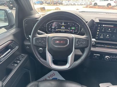 Used 2025 GMC Sierra 1500 SLT AWD/4WD image 14