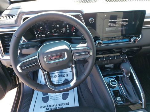 New 2026 GMC Canyon Elevation image 18