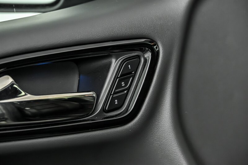 Used 2024 Dodge Durango R/T AWD/4WD image 15
