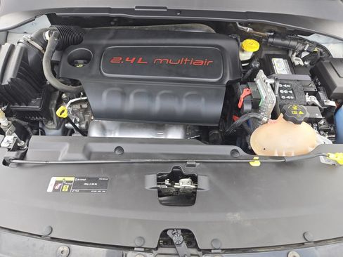 Used 2022 Jeep Compass High Altitude AWD/4WD image 39