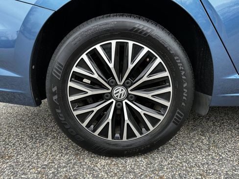 Used 2019 Volkswagen Jetta SE image 17