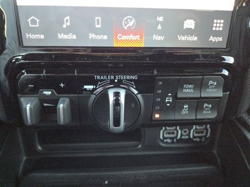 Used 2023 RAM 1500 Limited image 14