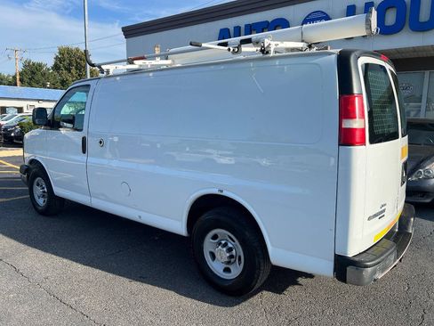 Used 2014 Chevrolet Express 2500 w/ Cold Climate Package RWD image 10