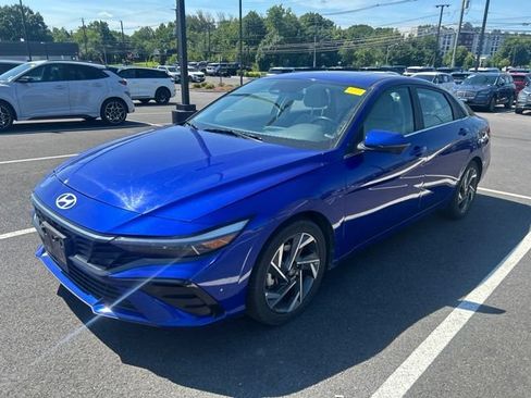 Used 2024 Hyundai Elantra Limited FWD image 1