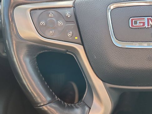 Used 2018 GMC Acadia Denali w/ Technology Package image 16