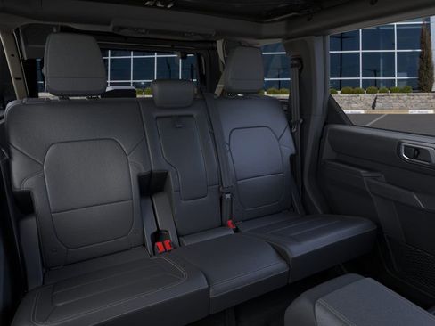 New 2025 Ford Bronco Badlands image 11