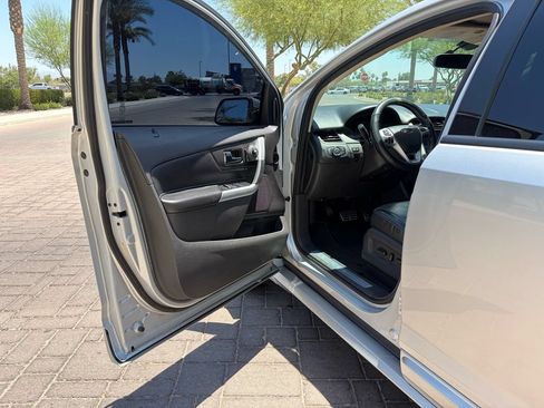 Used 2013 Ford Edge Sport w/ Driver Entry Pkg FWD image 7