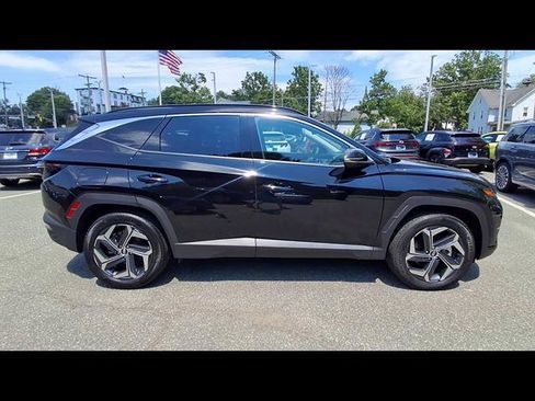 Certified 2024 Hyundai Tucson Limited AWD/4WD image 9