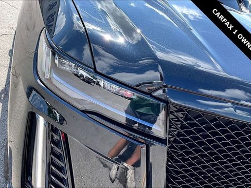 Used 2024 Cadillac Escalade V w/ LPO, ONYX Package AWD/4WD image 33