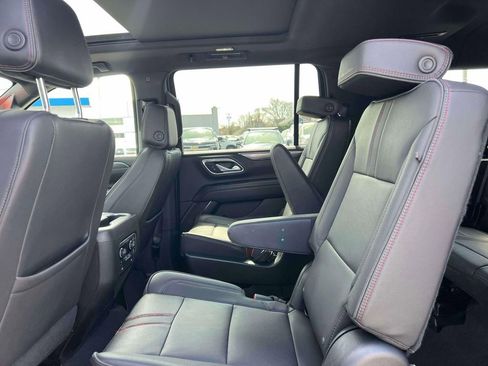 Used 2023 Chevrolet Suburban RST w/ Luxury Package AWD/4WD image 11
