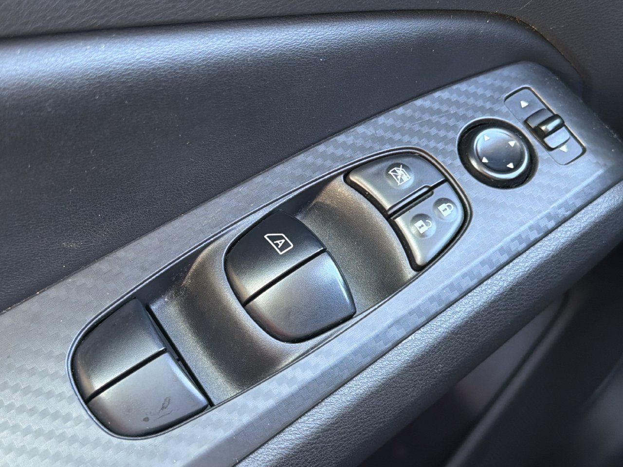 Used 2024 Nissan Altima 2.5 SV FWD image 13