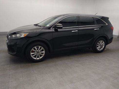 Used 2020 Kia Sorento LX image 2