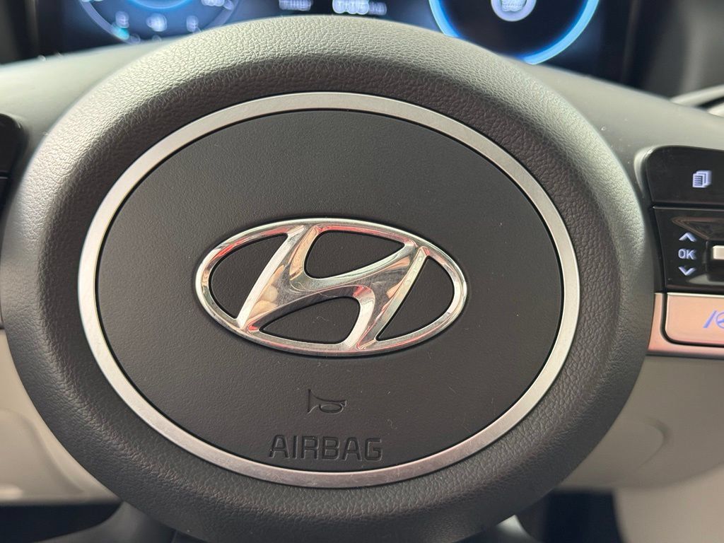 Used 2024 Hyundai Tucson Limited AWD/4WD image 32