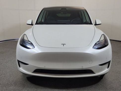 Used 2022 Tesla Model Y Performance AWD/4WD image 2
