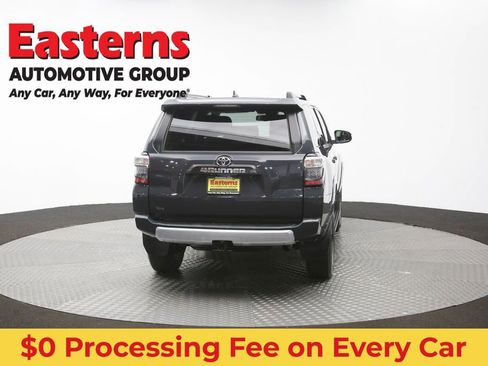Used 2024 Toyota 4Runner TRD Off-Road Premium AWD/4WD image 38