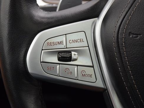 Used 2023 BMW X7 xDrive40i w/ Parking Assistance Package image 24