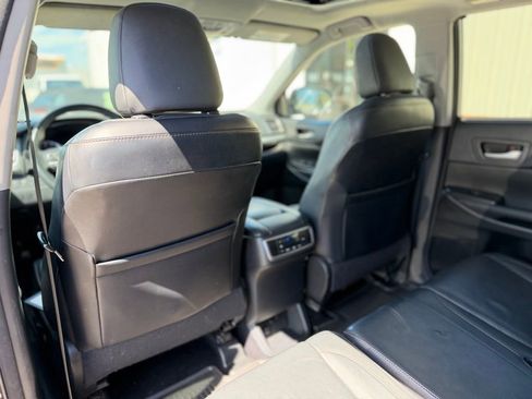 Used 2016 Toyota Highlander XLE image 20