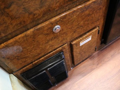 Used 2015 Mercedes-Benz Sprinter 3500 image 89