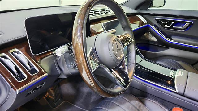 Used 2025 Mercedes-Benz S 500 4MATIC image 10