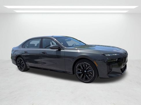 New 2026 BMW 760i xDrive w/ Executive Package AWD/4WD image 2