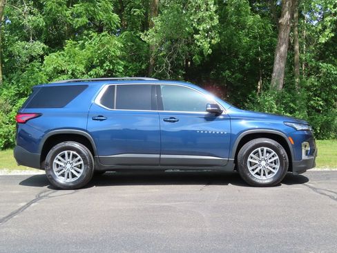 Certified 2022 Chevrolet Traverse LT w/ LPO, Floor Liner Package AWD/4WD image 2