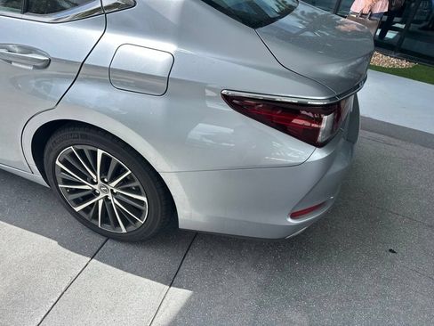 Used 2025 Lexus ES 350 w/ Premium Package FWD image 8