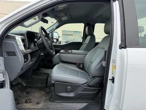New 2025 Ford F350 XL w/ XL Chrome Package image 23