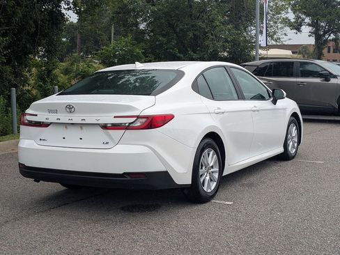 Certified 2025 Toyota Camry LE FWD image 3