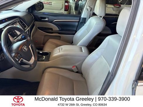 Used 2016 Toyota Highlander Limited Platinum AWD/4WD image 21