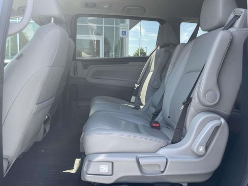 Used 2023 Honda Odyssey EX-L image 10