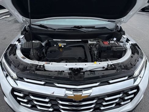 Used 2025 Chevrolet Equinox LT AWD/4WD image 25