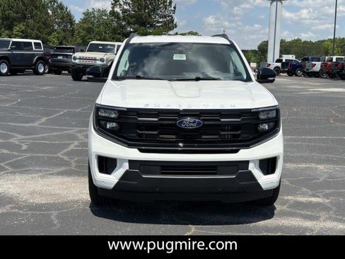 New 2026 Ford Expedition Active RWD image 2