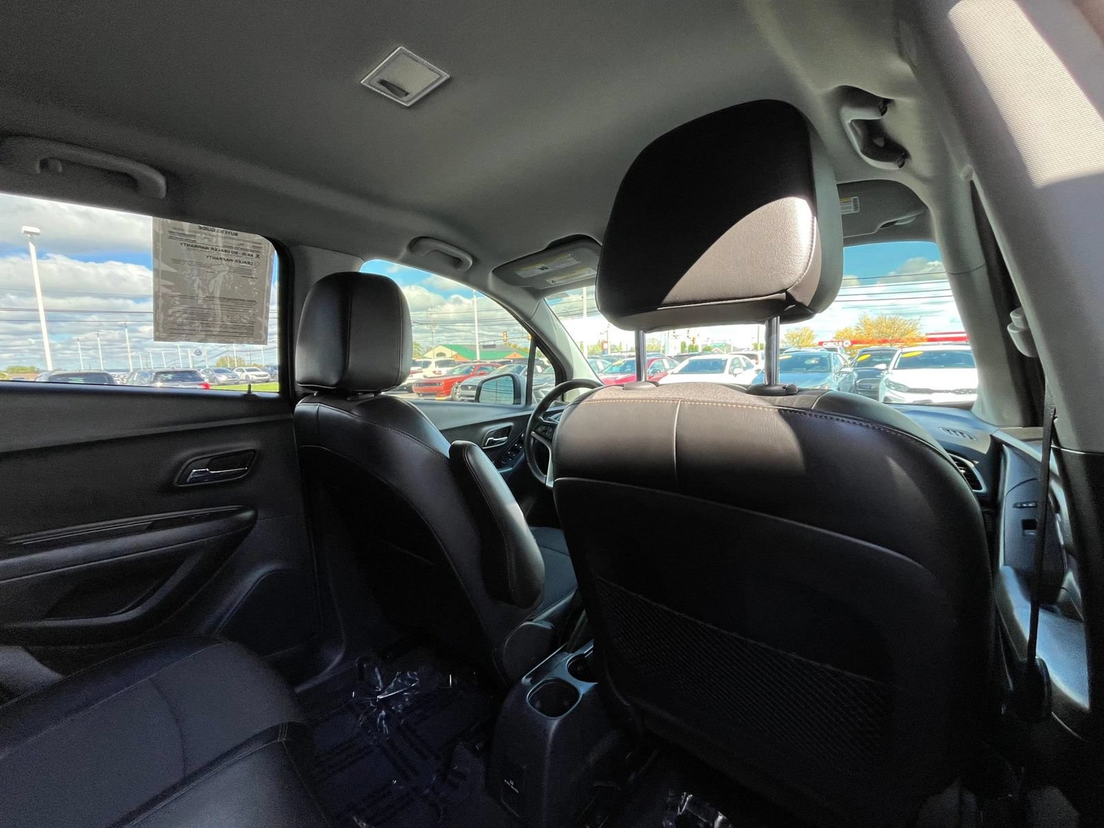 Used 2018 Chevrolet Trax LT w/ LT Convenience Package AWD/4WD image 30