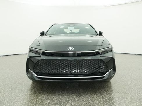 New 2026 Toyota Crown XLE image 3