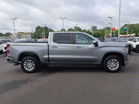 Used 2023 Chevrolet Silverado 1500 LT AWD/4WD image 7