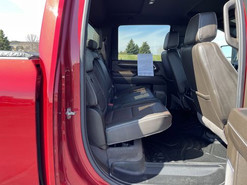 Used 2024 GMC Sierra 3500 Denali w/ Technology Package AWD/4WD image 25
