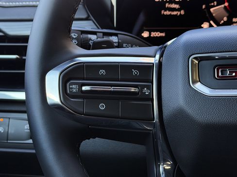 New 2026 GMC Acadia Elevation image 33